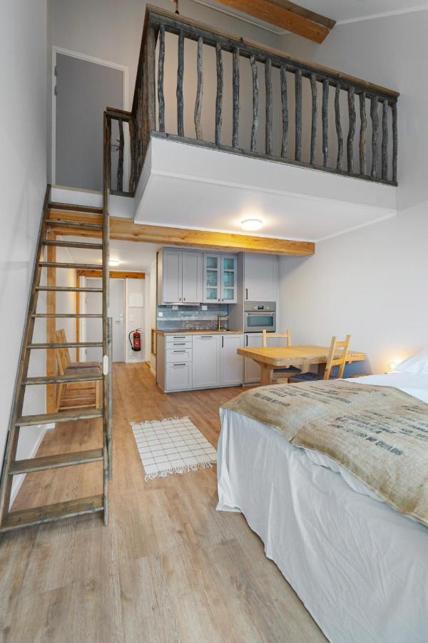 Sveggvika Guesthouse Sveggen Esterno foto
